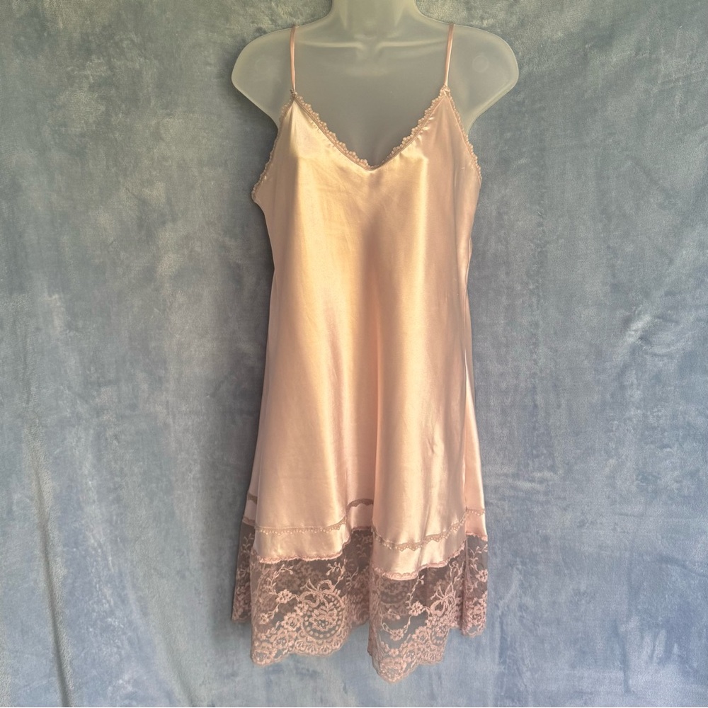 Vintage Lady Cameo Dallas pink pearl chemise slip dress lingerie, antique lace